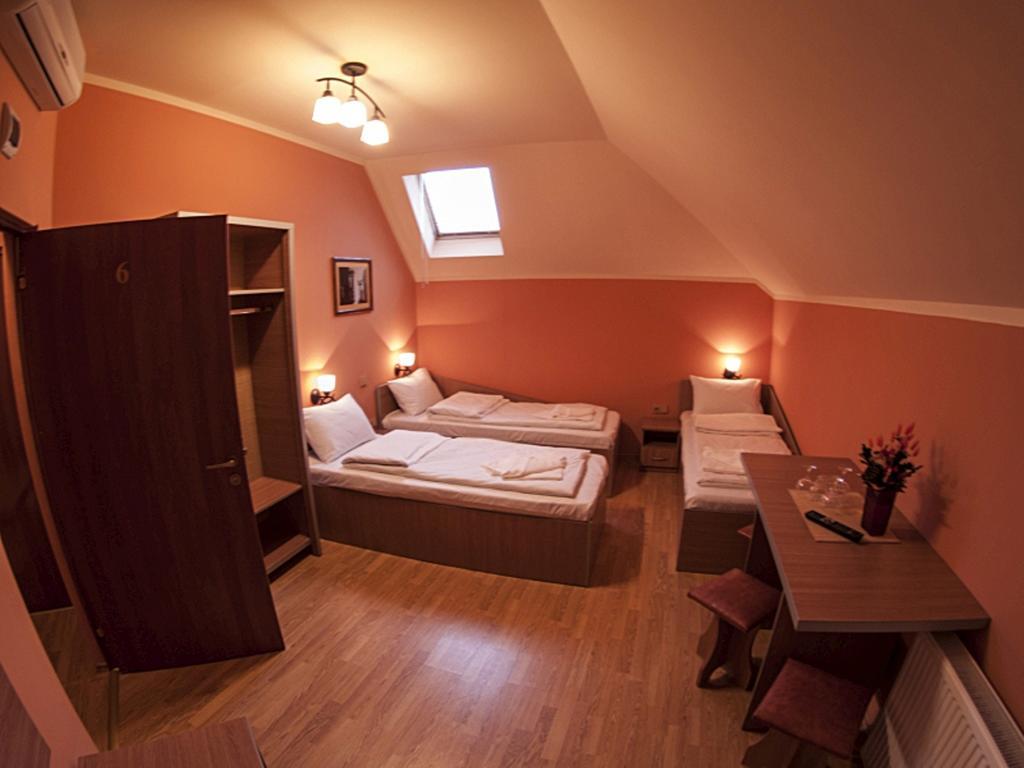 Motel Al Capone Satu Mare Ngoại thất bức ảnh