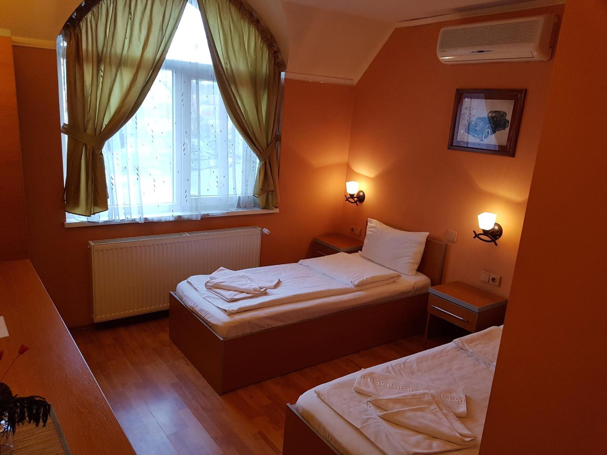 Motel Al Capone Satu Mare Ngoại thất bức ảnh