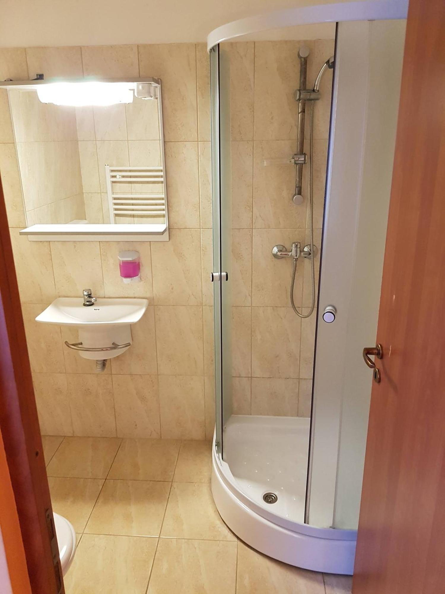 Motel Al Capone Satu Mare Ngoại thất bức ảnh