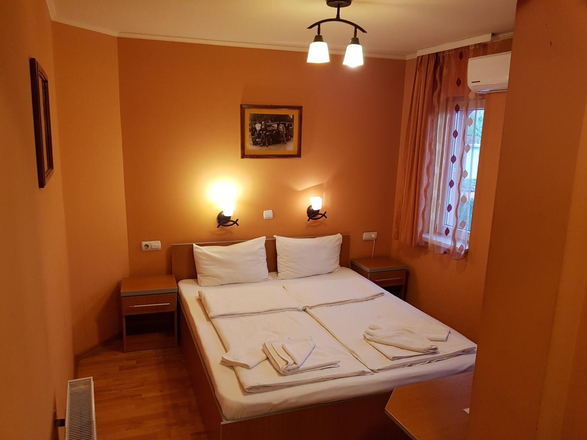 Motel Al Capone Satu Mare Ngoại thất bức ảnh