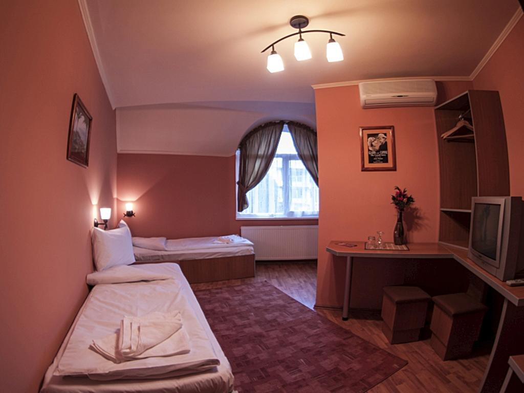 Motel Al Capone Satu Mare Ngoại thất bức ảnh